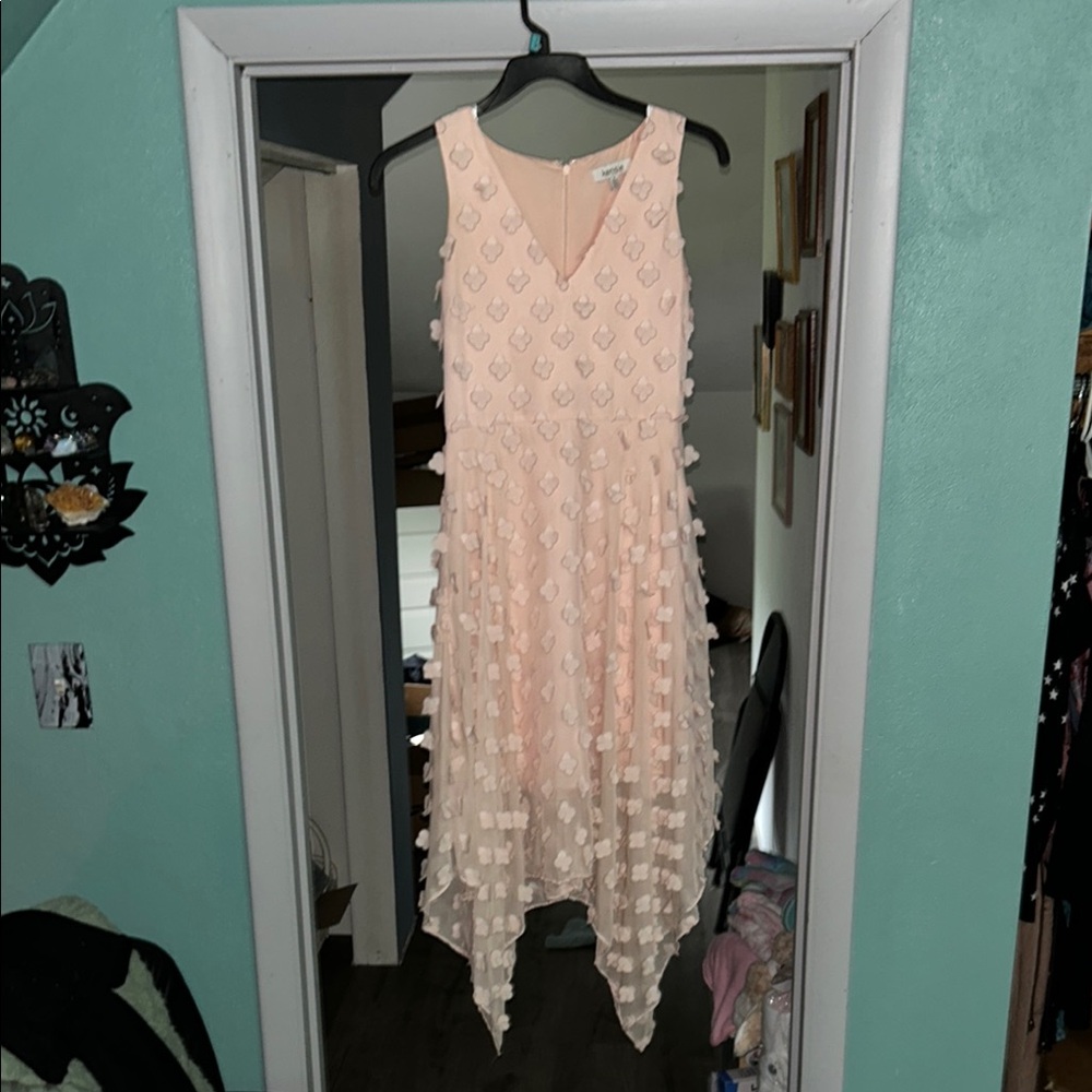 Elegant Pink Sleeveless Dress